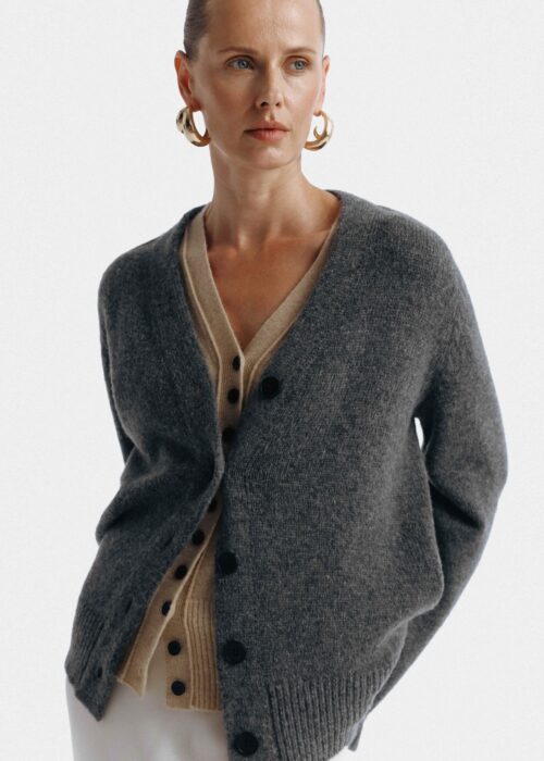 Cardigan grey