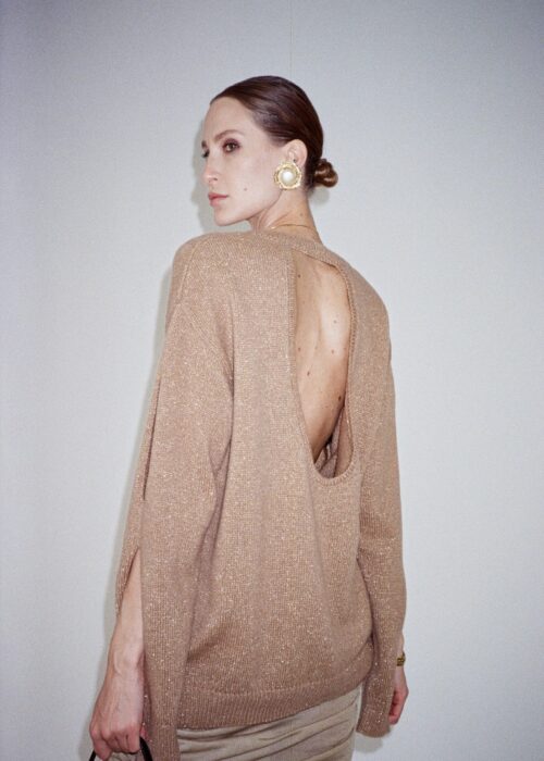 Sweater open back